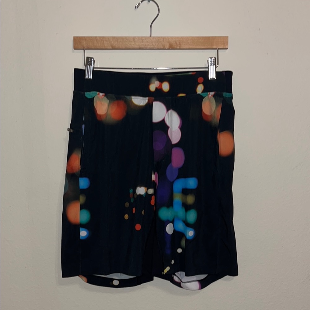 Lululemon THE short bokeh 9” linerless (medium)